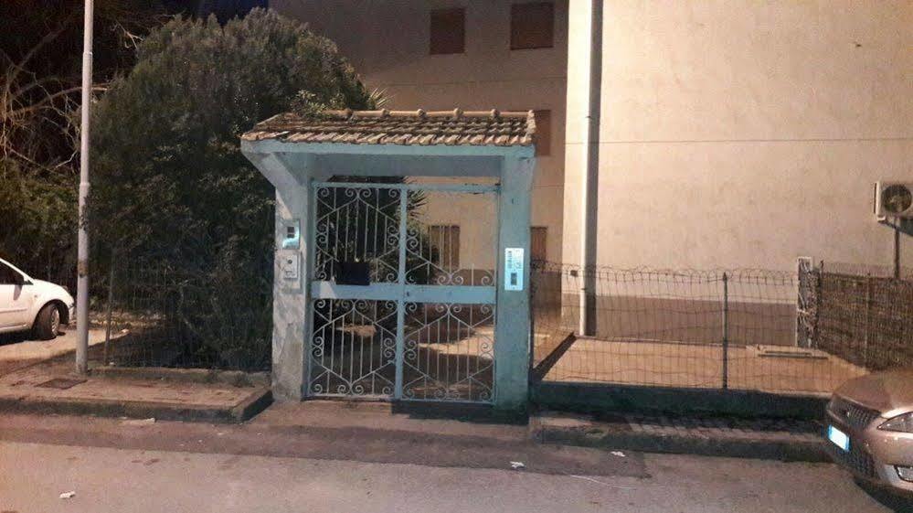 Il Centro Short Lets Hotel Valguarnera Caropepe Exterior foto