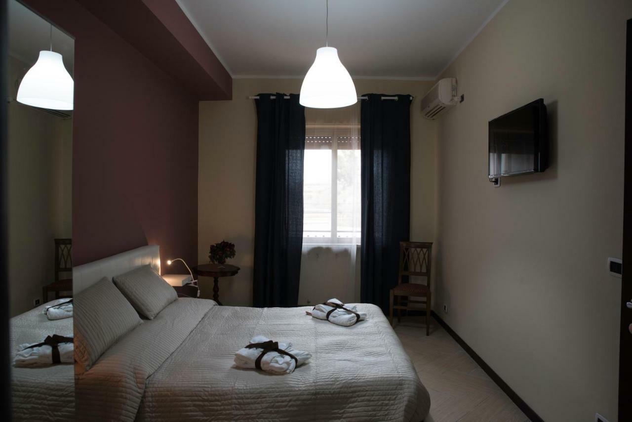 Il Centro Short Lets Hotel Valguarnera Caropepe Exterior foto